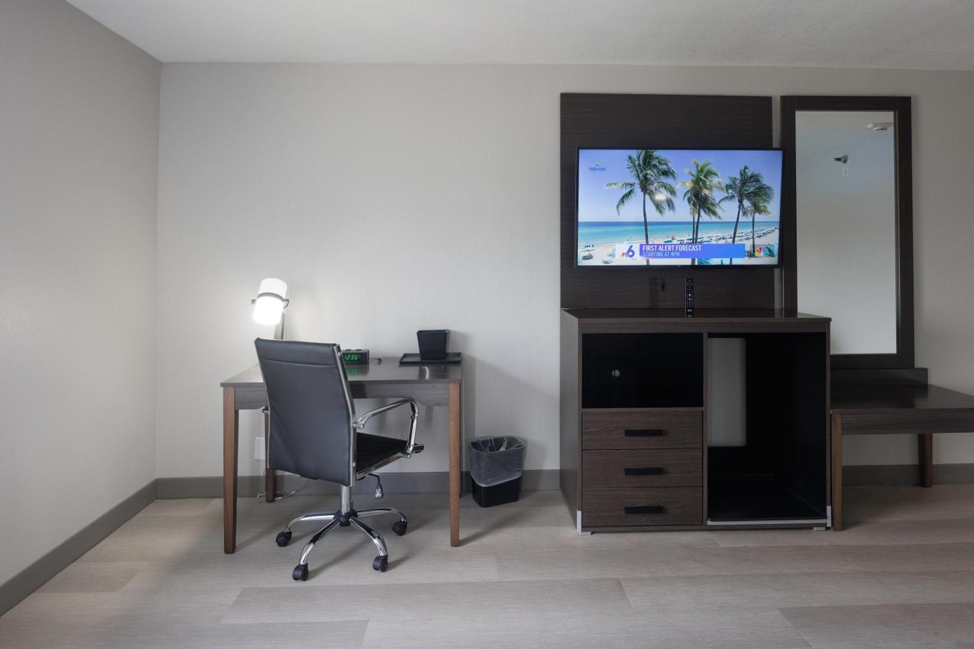 B&B Hotel Miami Airport Miami Springs Екстериор снимка