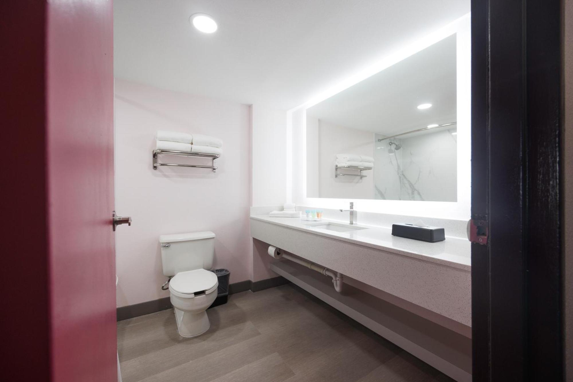 B&B Hotel Miami Airport Miami Springs Екстериор снимка