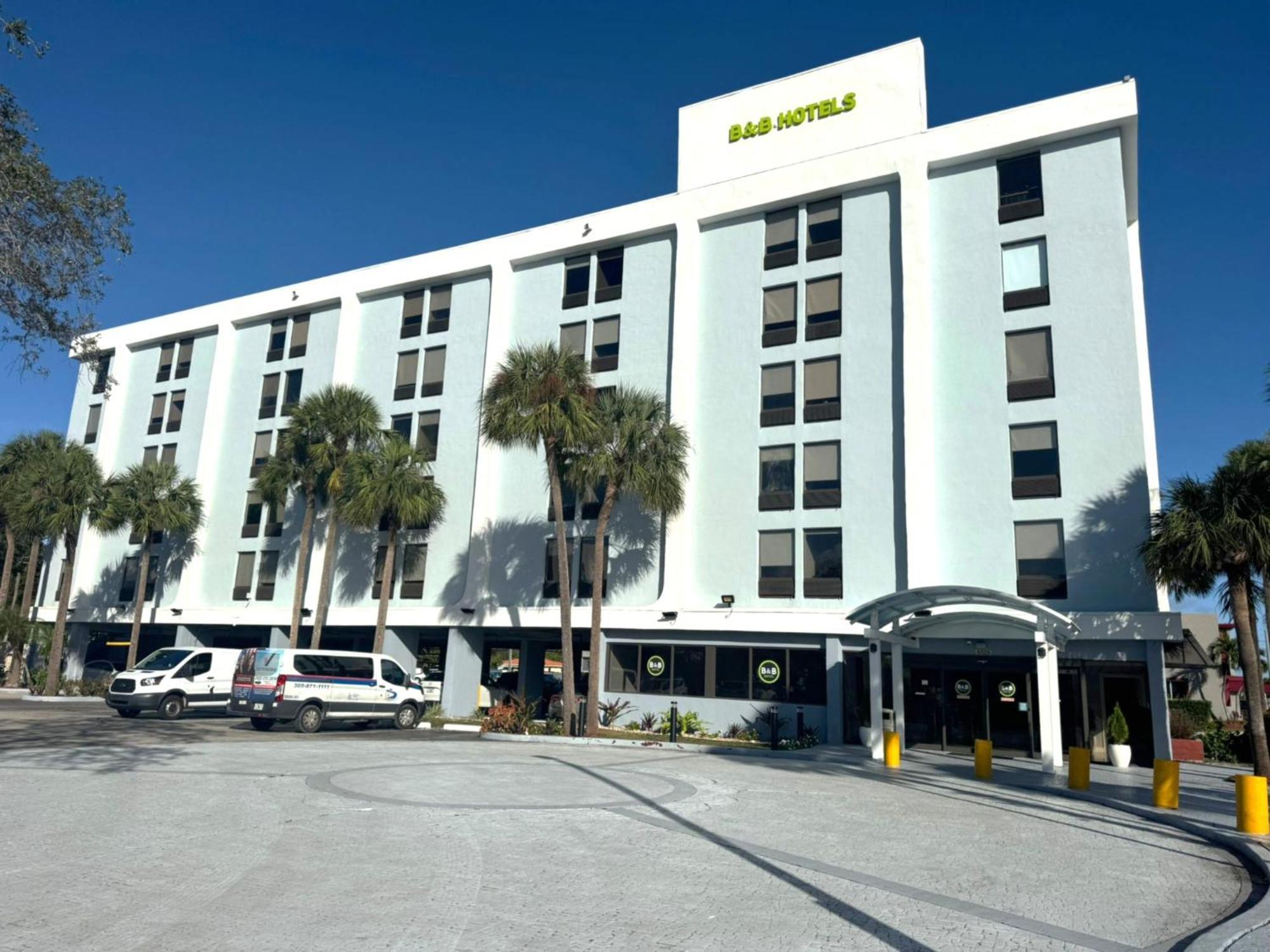 B&B Hotel Miami Airport Miami Springs Екстериор снимка